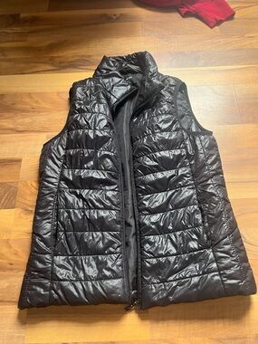 Active USA Women's Black Quilted Packable Puffer Vest